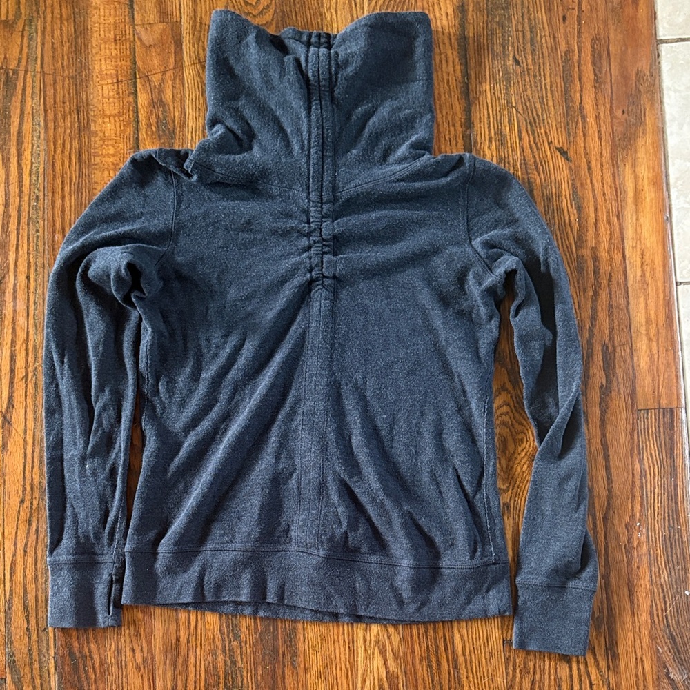 🎉 Reversible Lululemon athletica Gray/Stripped Cowl Neck Pullover!